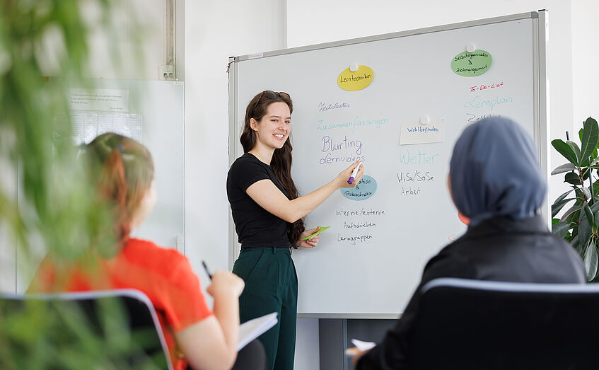 Studierende in einer Mentoringgruppe